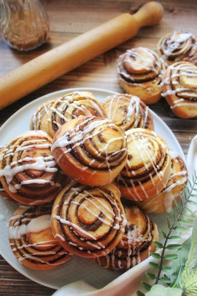 cinnamon rolls cinnamon rolls